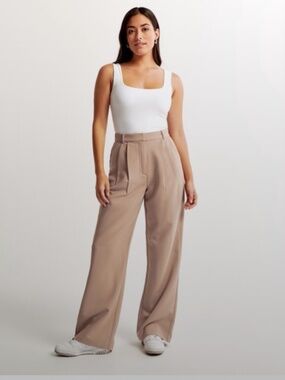 Abercrombie & Fitch Sloane Tailored Pant